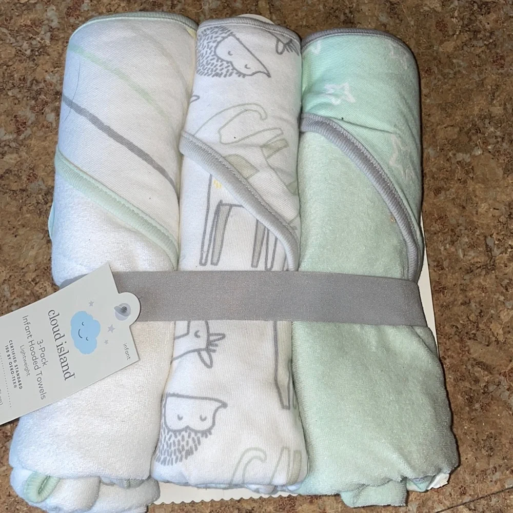 Cloud island 3-pack infant hooded towels New